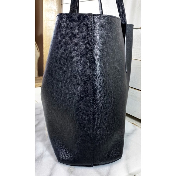 Fendi Textured Leather Logo Shopping Tote & Detachable Pouch - Picture 10 of 16